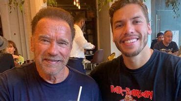 arnold schwarzenegger nie żyje|Schwarzenegger odciął syna od pieniędzy. 24.